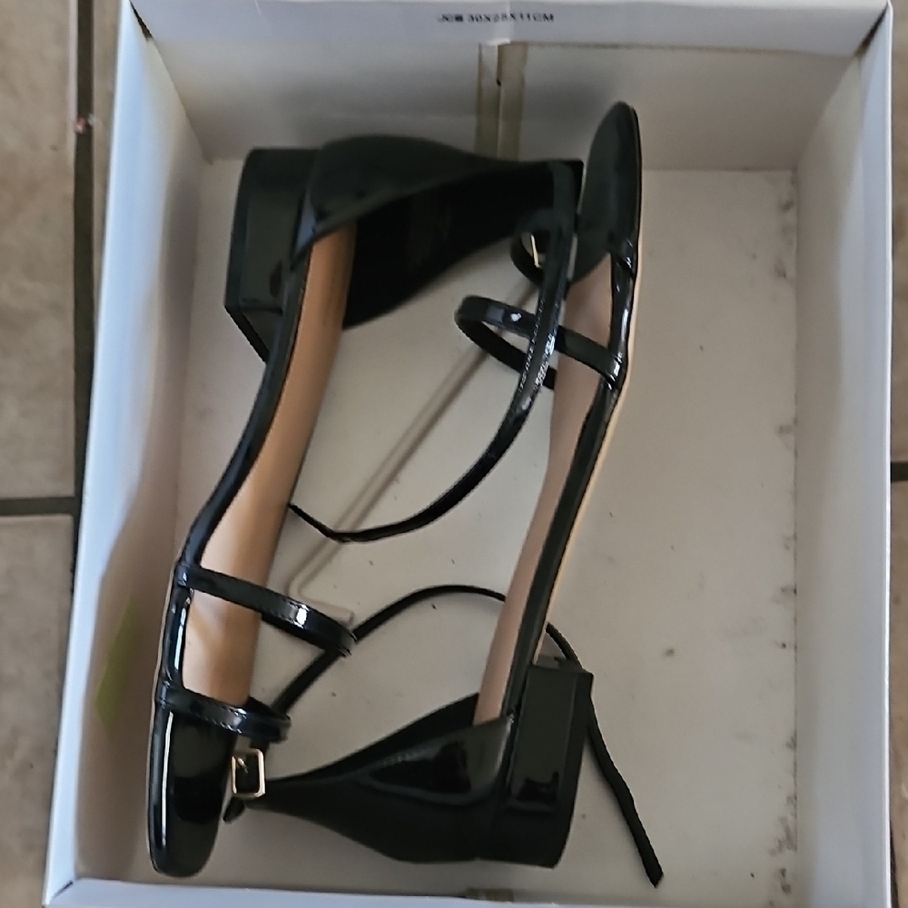 Steve Madden Black Heels with Glossy Finish